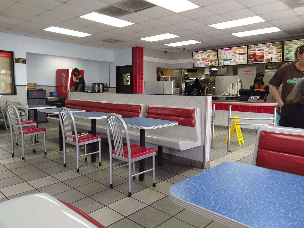 Burger King | 2901 W Commercial Blvd, Fort Lauderdale, FL 33309, USA | Phone: (954) 733-3442