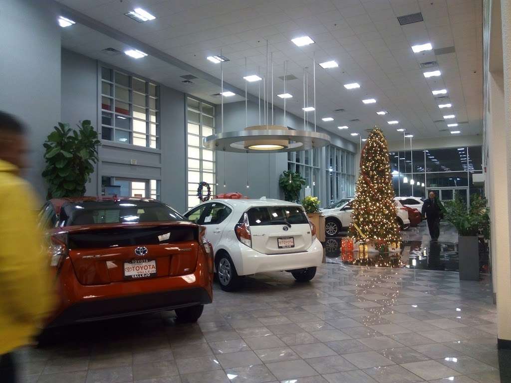 Toyota Vallejo | 201 Auto Mall Pkwy, Vallejo, CA 94591, USA | Phone: (707) 552-4545