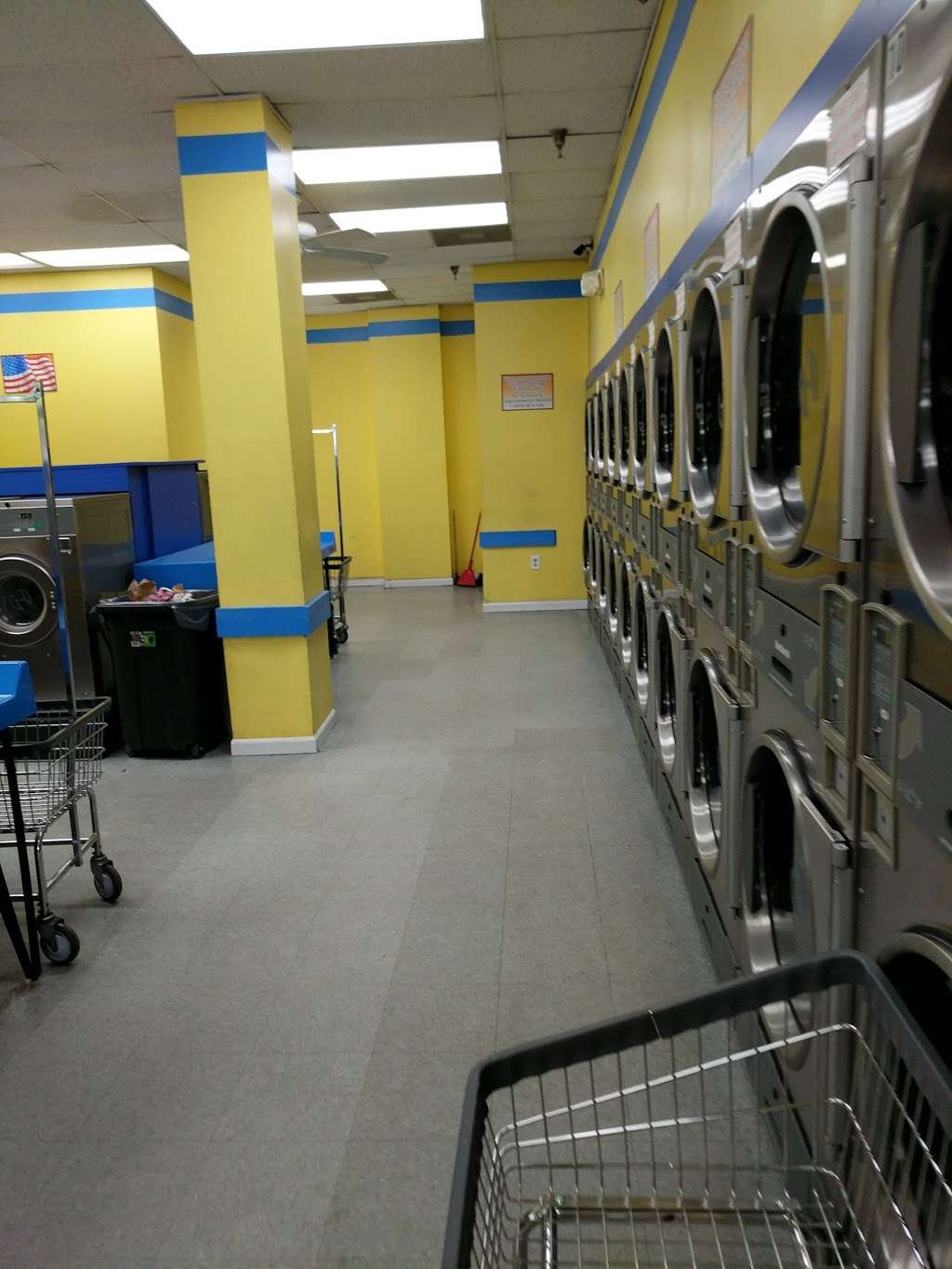 J & D Laundromat | 7954 Baltimore Annapolis Blvd, Glen Burnie, MD 21060, USA