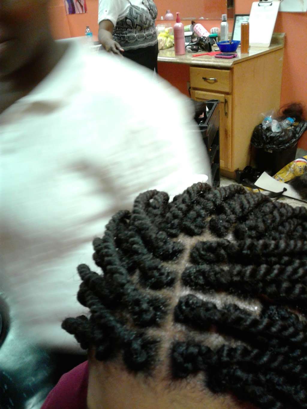 Victorias Braids | 566 Torrence Ave, Calumet City, IL 60409, USA | Phone: (708) 868-7894