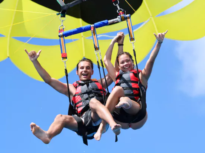 Parasailing Oahu | 1720 Ala Moana Blvd d202, Honolulu, HI 96815, USA | Phone: (808) 800-2680