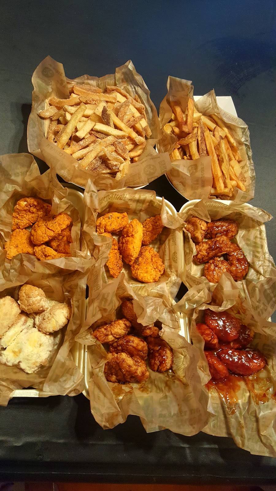 Wingstop | 5177 E Kings Canyon Rd, Fresno, CA 93727, USA | Phone: (559) 252-9464