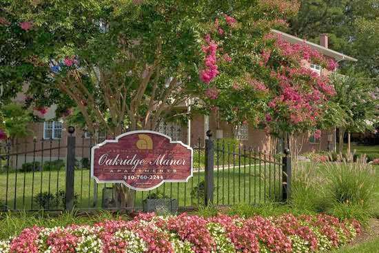 Oakridge Manor Apartments | 7701 Oakwood Rd #103, Glen Burnie, MD 21061 | Phone: (877) 456-2174