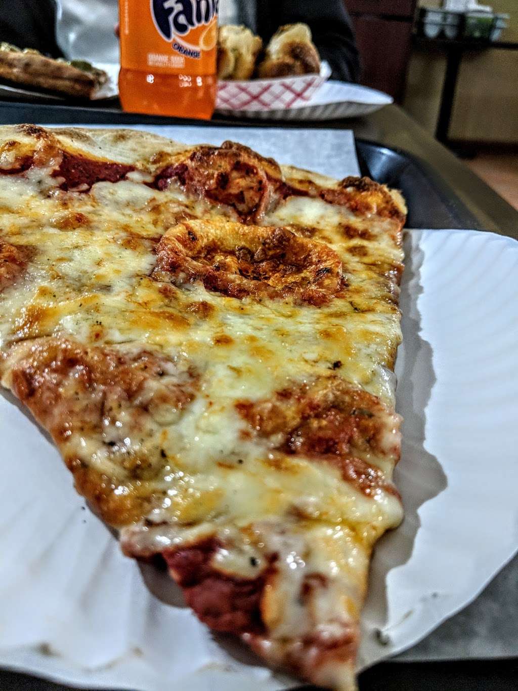 Pomona Pizza | 1621 US-202 #12, Pomona, NY 10970, USA | Phone: (845) 517-5577