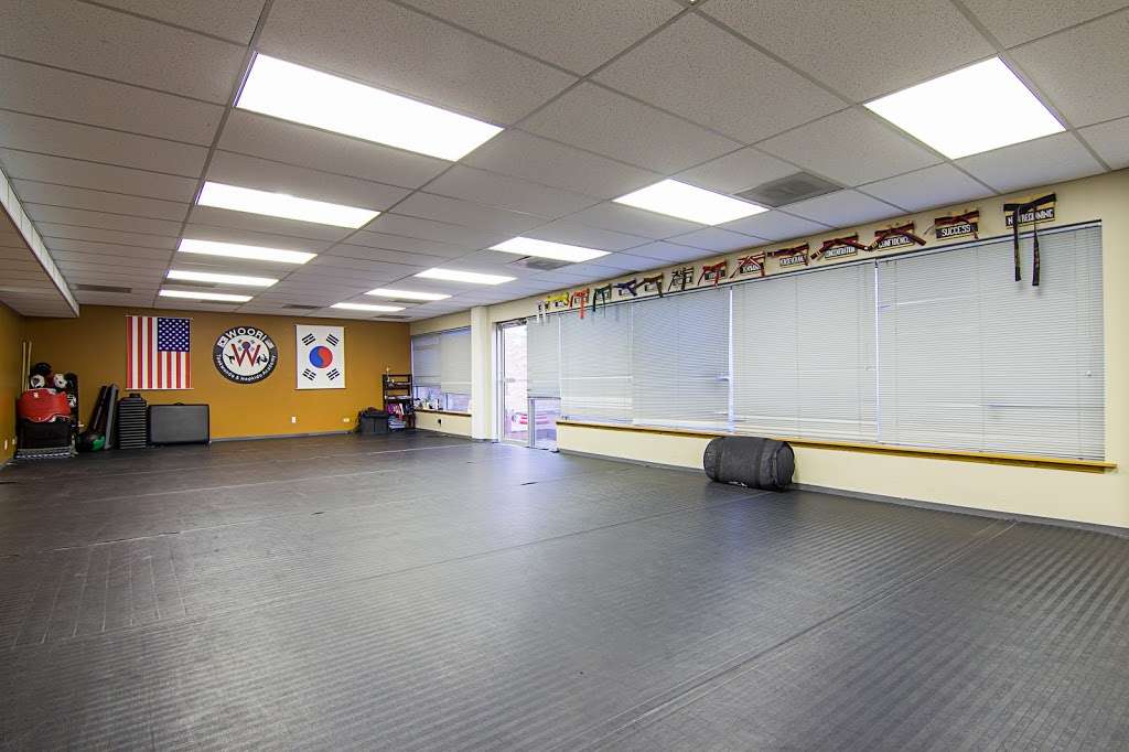 Pure Woori Taekwondo & Hapkido Academy | 5307 S Hyde Park Blvd #203, Chicago, IL 60615 | Phone: (847) 409-6769