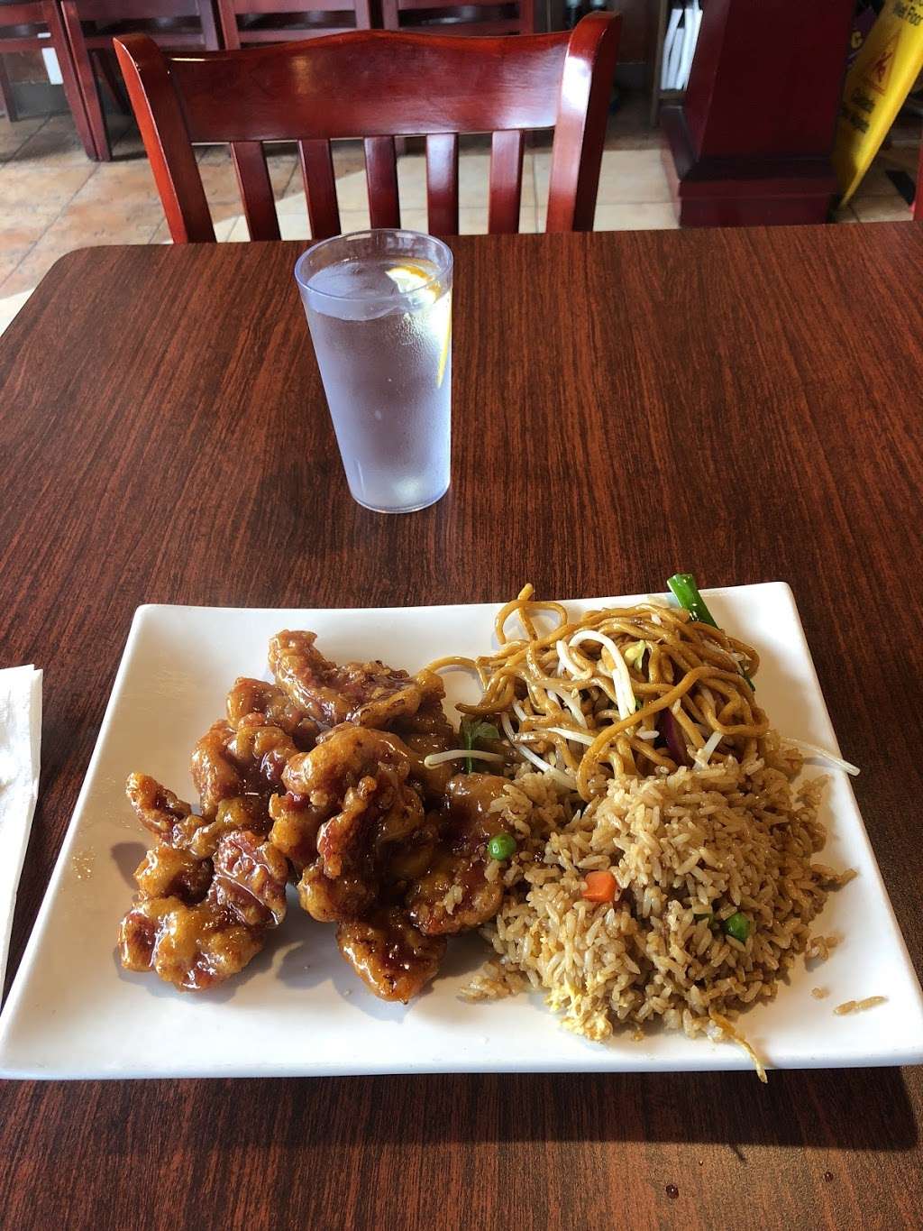 Asian Kings Kitchen | 3048 Cabrillo Hwy N, Half Moon Bay, CA 94019 | Phone: (650) 560-9898