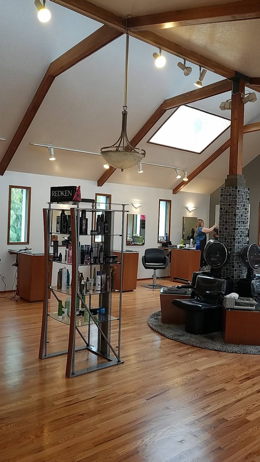 Salon Euphoria | 522 Washington Ave N, Kent, WA 98032 | Phone: (253) 852-1440