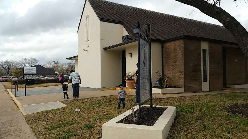 Our Lady of Fatima | 1705 8th St, Galena Park, TX 77547 | Phone: (713) 675-0981