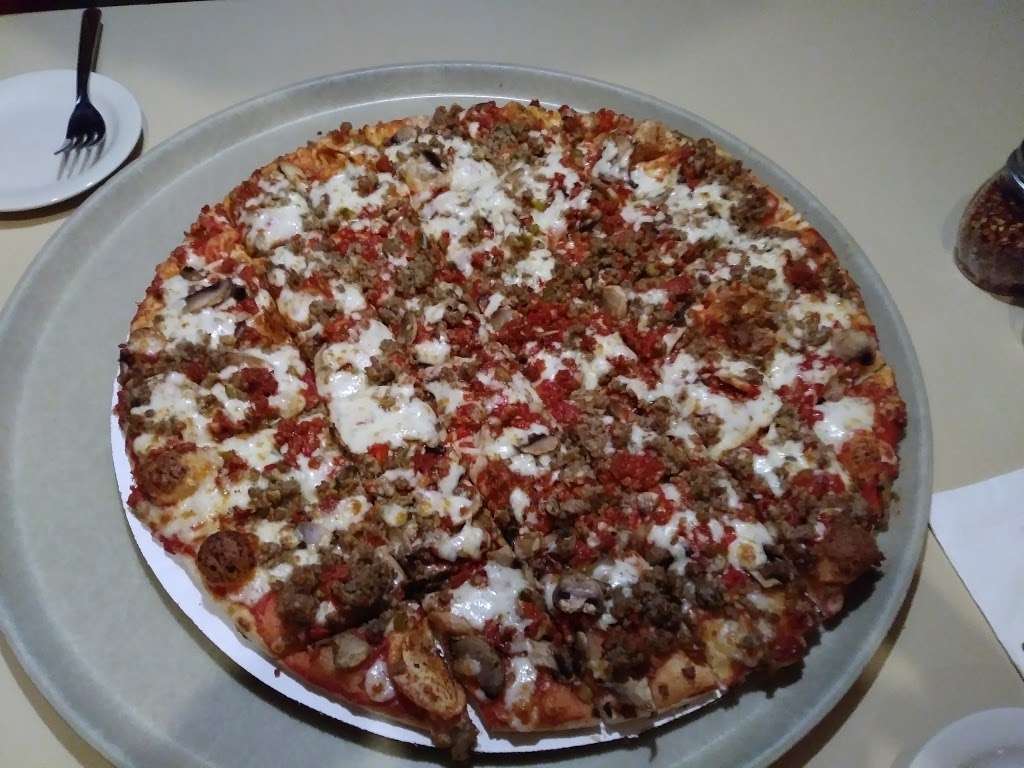 Pizza King | 30 W Grand Ave, Anderson, IN 46012 | Phone: (765) 642-8021