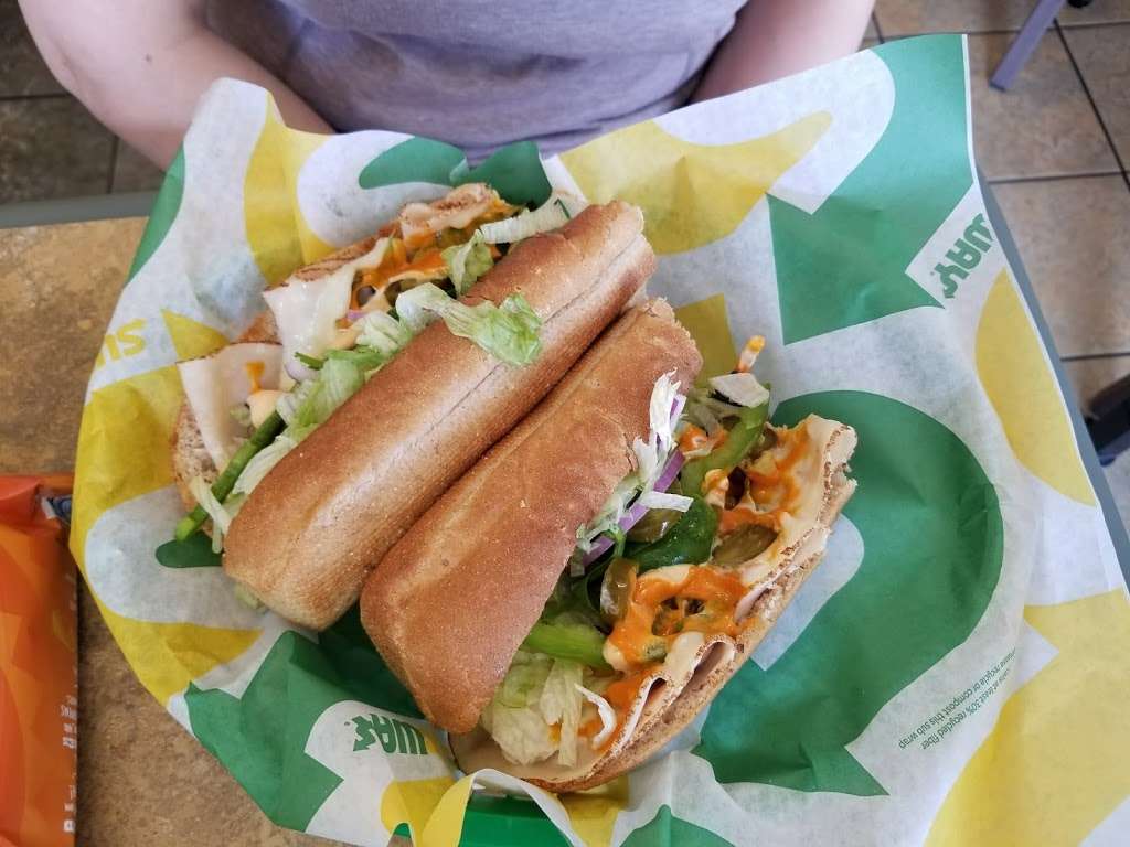 Subway Restaurants | 902 Kitty Hawk Rd Suite 130, Universal City, TX 78148 | Phone: (210) 659-5238