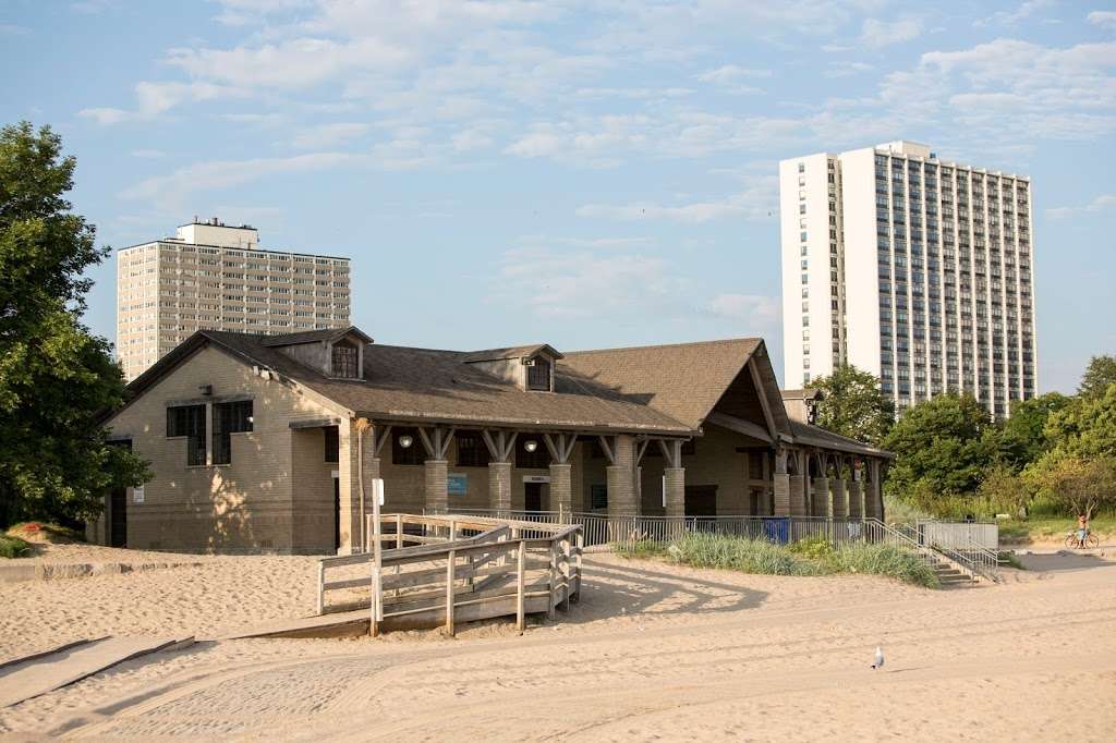 Foster Beach | W Foster Ave, Chicago, IL 60640, USA | Phone: (773) 363-2225