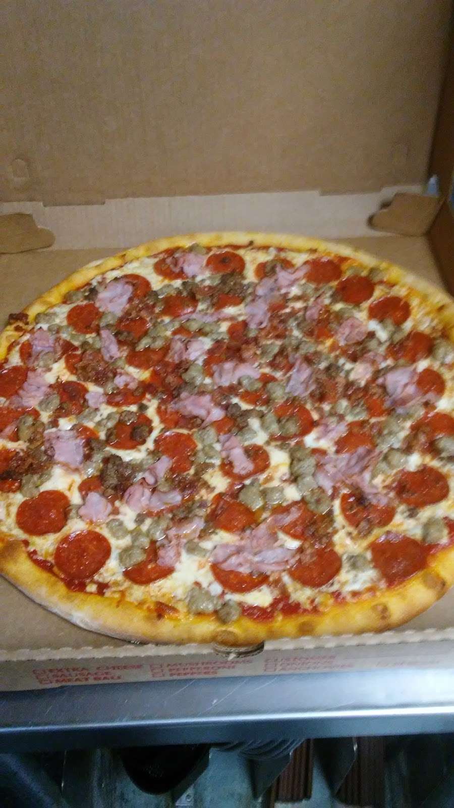 Bakers Pizza by Steve | 890 Country Club Rd, Dallastown, PA 17313 | Phone: (717) 244-2200