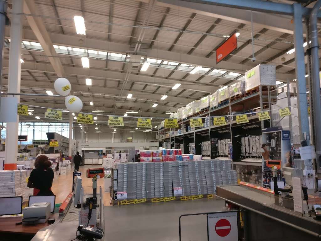 B&Q | 59 Bugsbys Way, North Greenwich, London SE10 0QJ, UK | Phone: 020 8312 8000