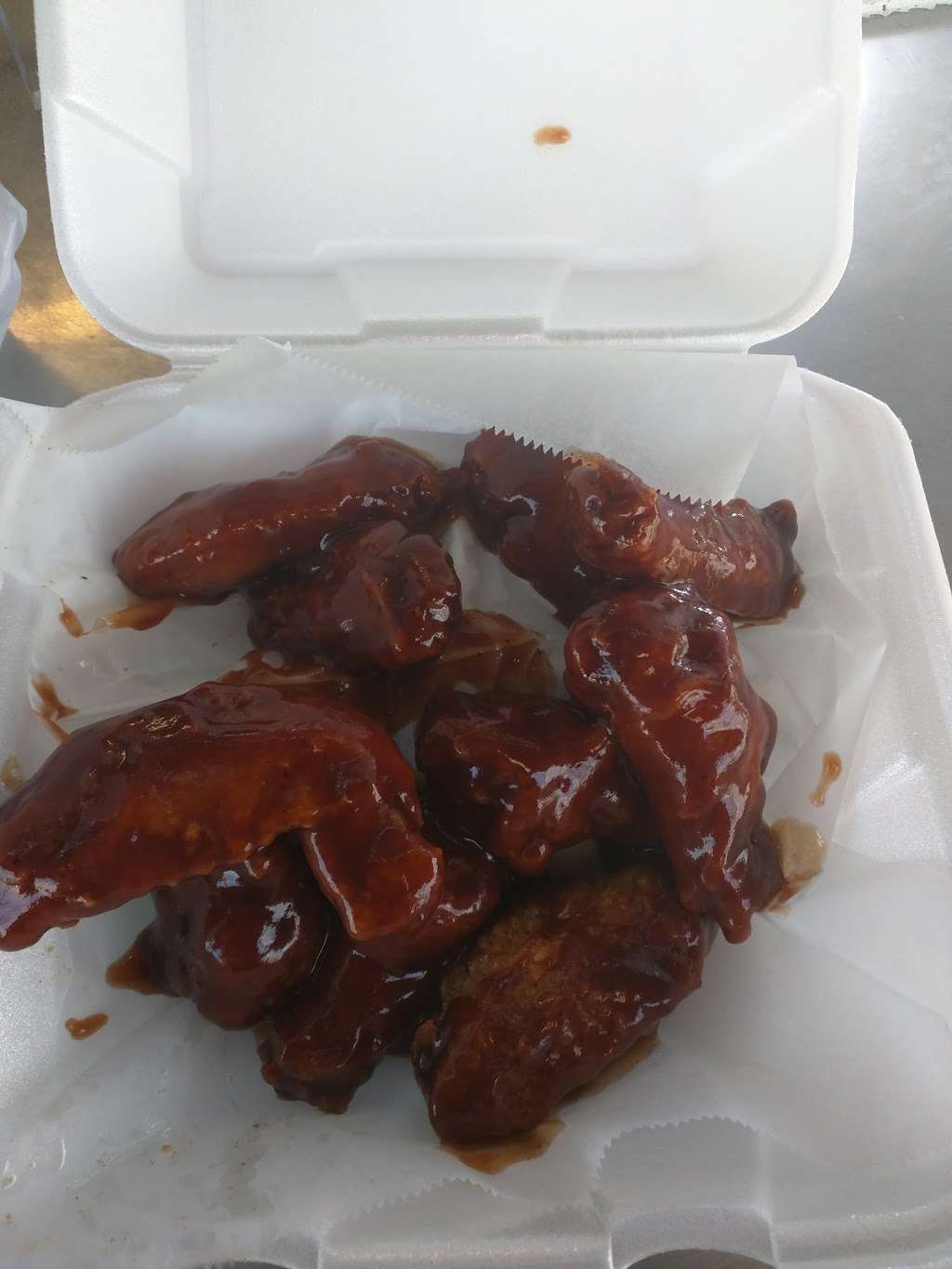 Wings on Fire | 6580 NW 22nd Ave, Miami, FL 33147, USA | Phone: (786) 703-5071