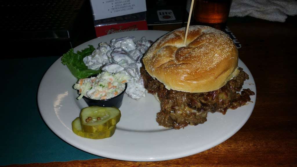 Gardenville Hotel | 4726 Durham Rd, Pipersville, PA 18947, USA | Phone: (215) 766-7733