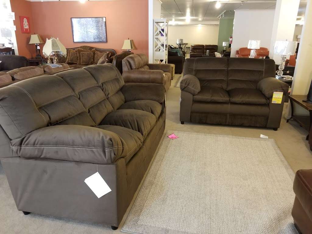 Comptons Furniture & More Smithville | 1501 US-169, Smithville, MO 64089, USA | Phone: (816) 873-3215