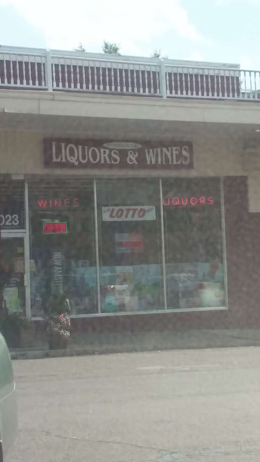 Scotts Corners Liquors & Wines | 1023 NY-17K, Montgomery, NY 12549, USA | Phone: (845) 457-3071