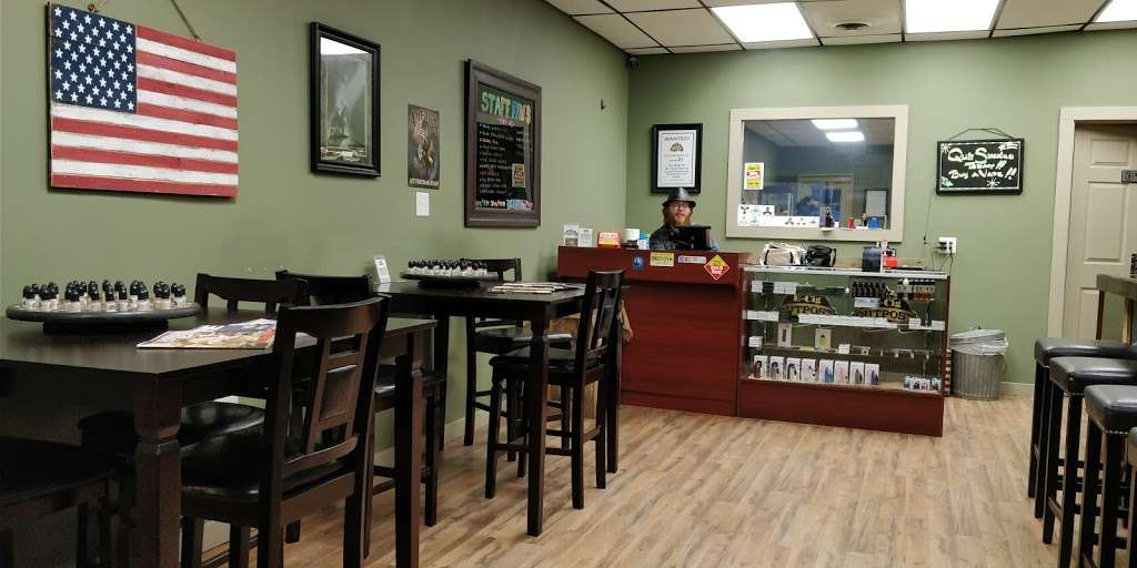 The E-Cig Outpost | 1905 NJ-33, Trenton, NJ 08690, USA | Phone: (609) 838-1820