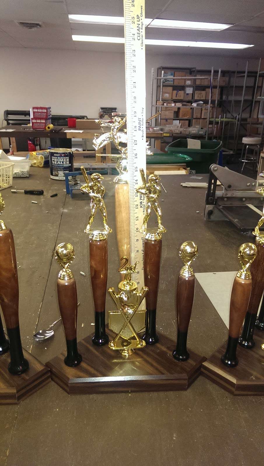 R Ts Awards & Trophies | 6500 Main St, Grandview, MO 64030, USA | Phone: (816) 765-2220