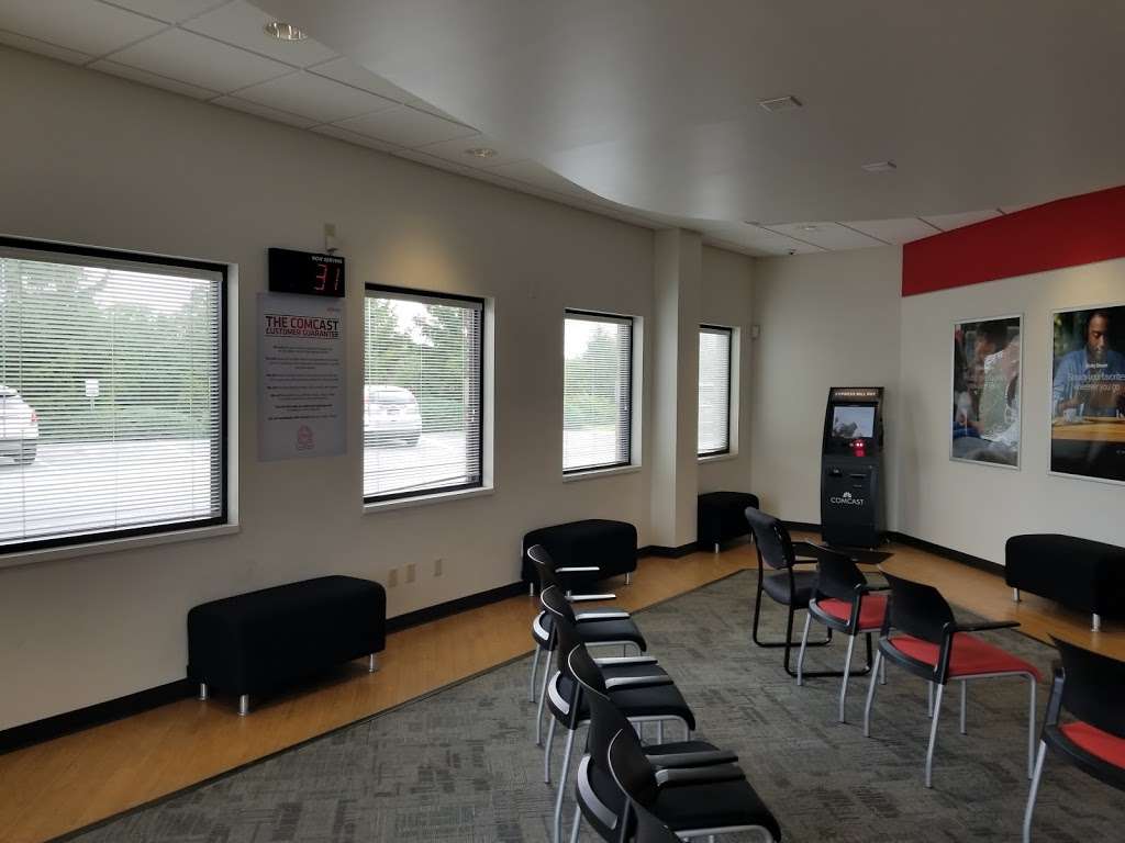 Comcast Service Center | 13492 E 131st St, Fishers, IN 46037 | Phone: (800) 934-6489