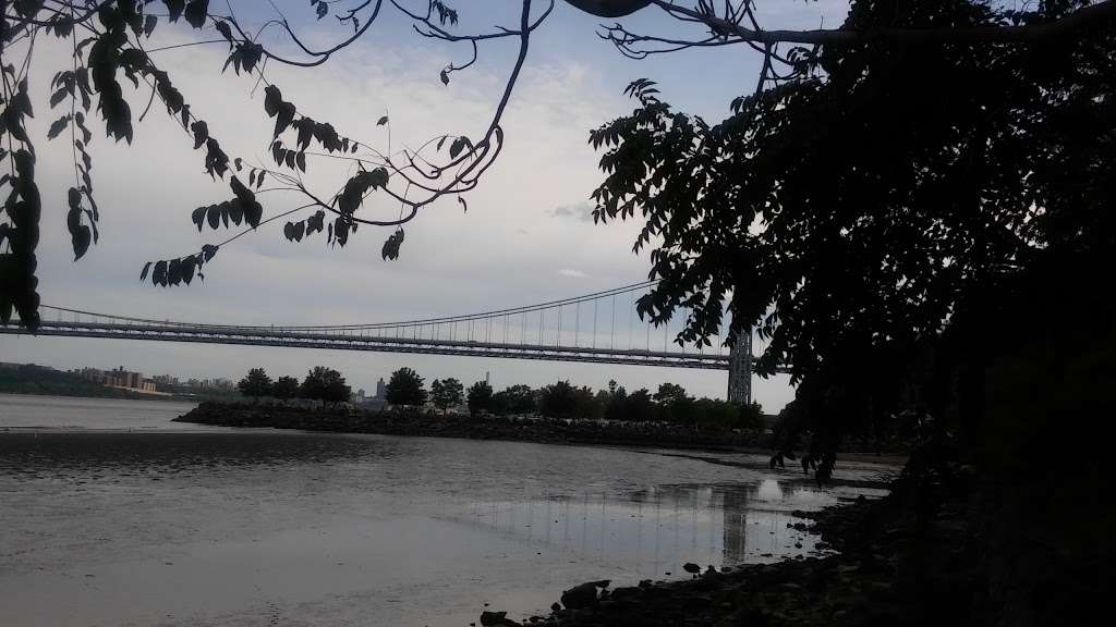 George Washington Bridge Park | Cabrini Blvd, New York, NY 10032, USA | Phone: (212) 830-7700