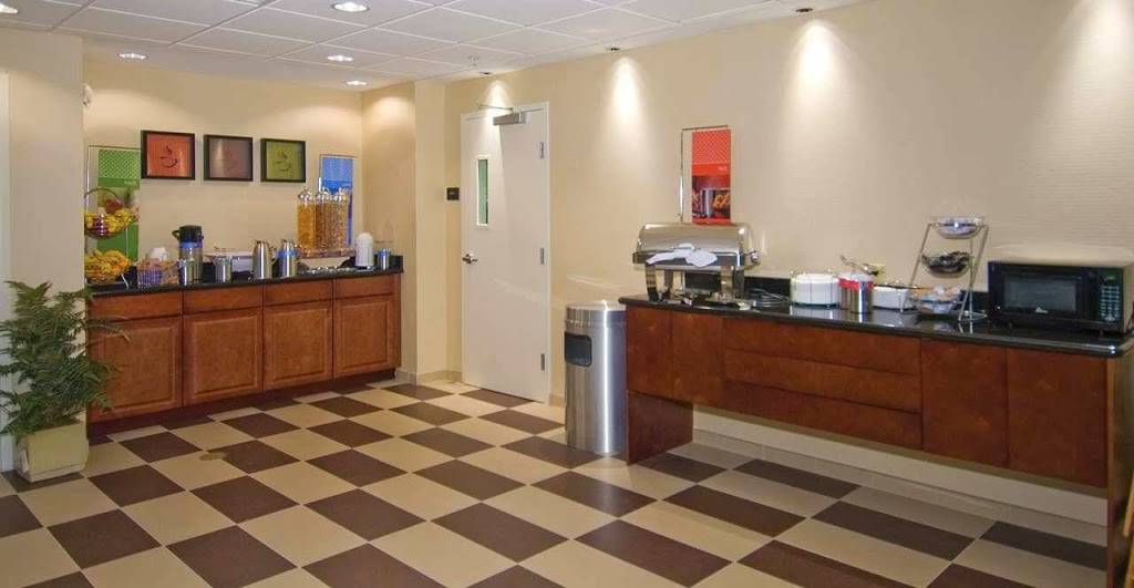 Hampton Inn & Suites Baton Rouge/Port Allen | 2755 Commercial Dr, Port Allen, LA 70767, USA | Phone: (225) 389-6655