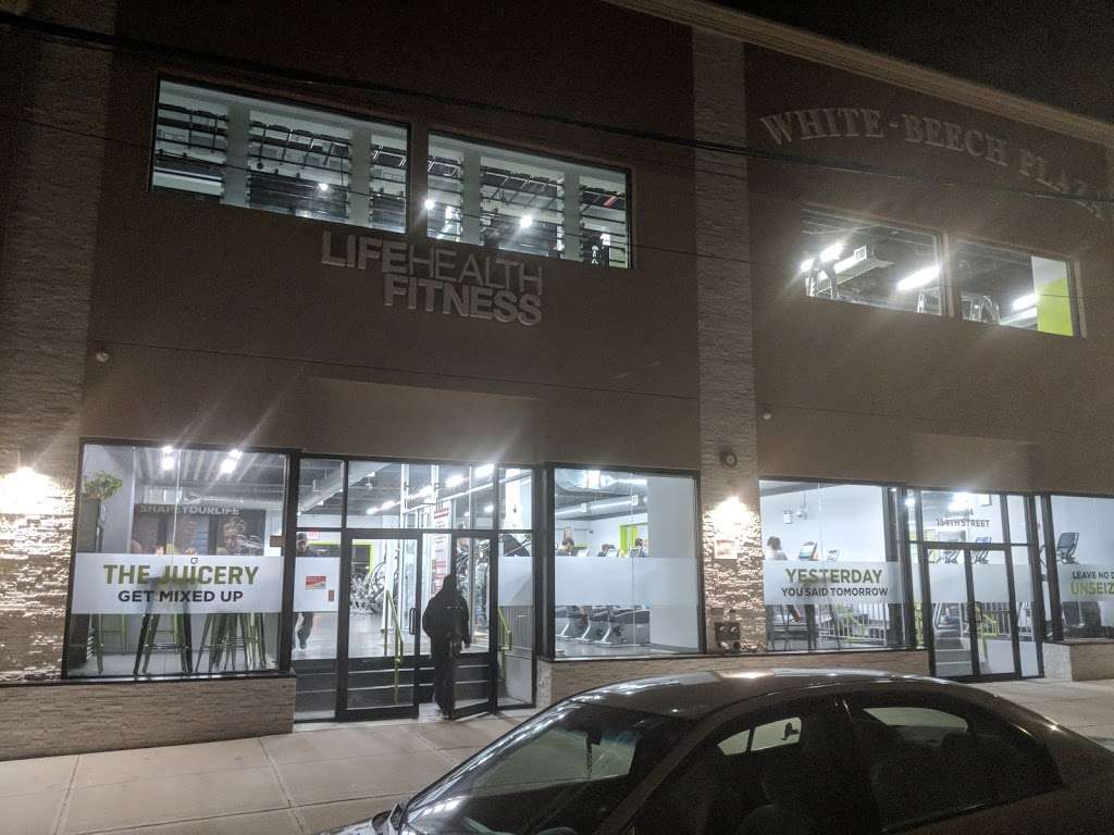 Life Health & Fitness | 10-24 154th St, Whitestone, NY 11357, USA | Phone: (718) 357-0300