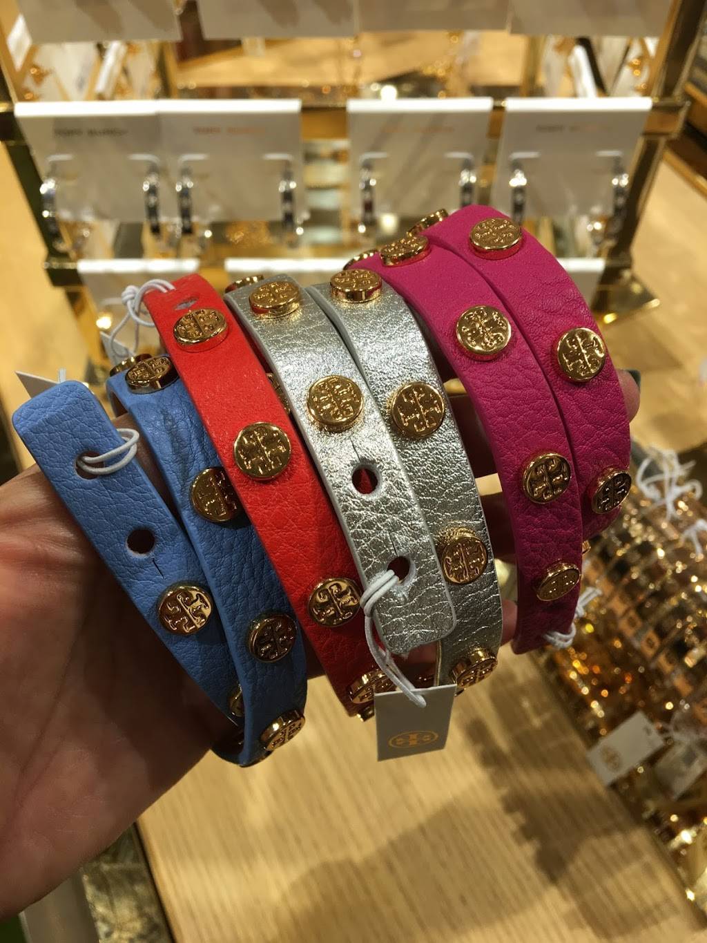 Tory Burch Outlet | 1600 Premium Outlets Blvd Unit 446, Norfolk, VA 23502, USA | Phone: (757) 614-2026