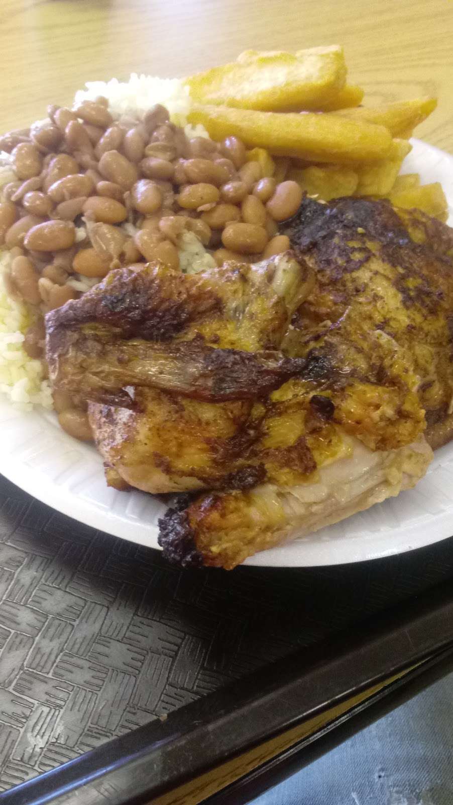 Chicken Latino | 14245 Centreville Square, Centreville, VA 20121 | Phone: (703) 543-2552