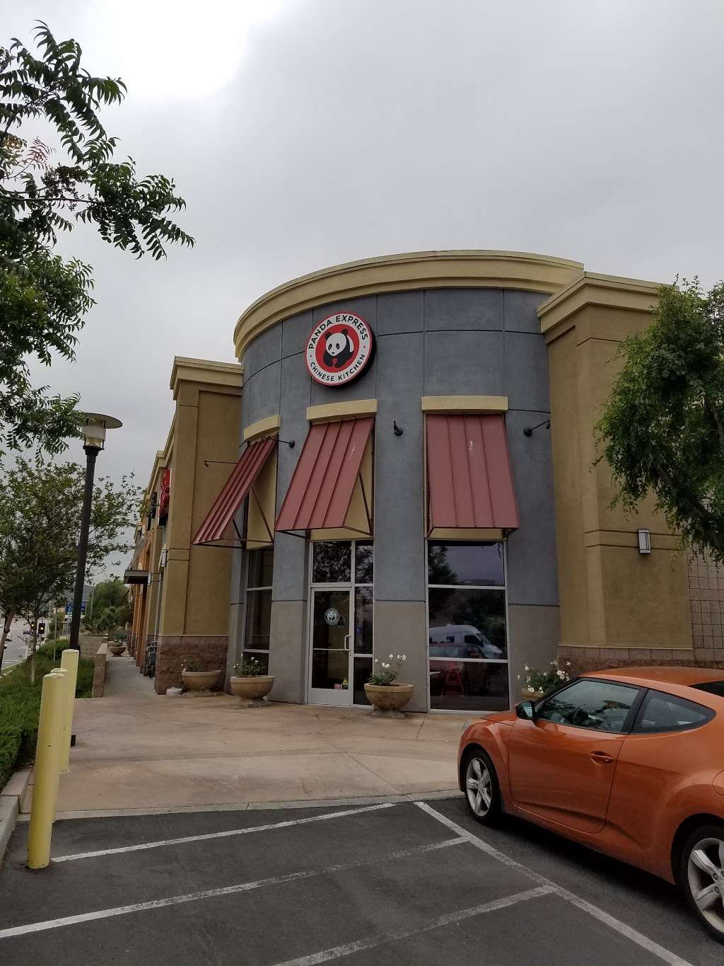 Panda Express | 26529 Golden Valley Rd, Santa Clarita, CA 91350, USA | Phone: (661) 284-3011