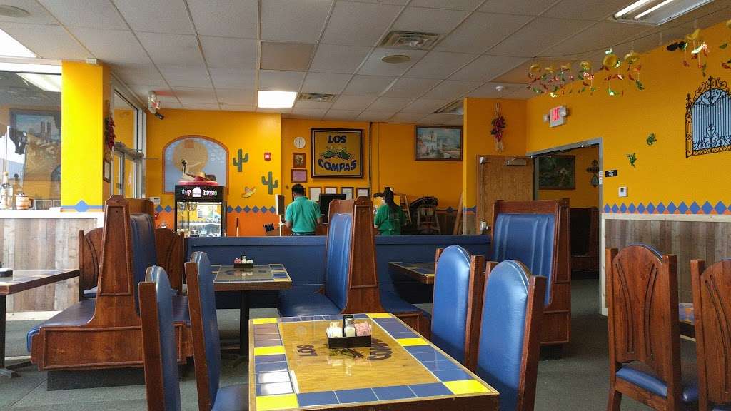 Los Compas Mexican Restaurant | 9055 E State Rte 350, Raytown, MO 64133, USA | Phone: (816) 353-4277