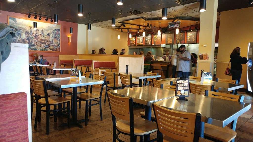 QDOBA Mexican Eats | 142 Park City Center Ste 100, Lancaster, PA 17601, USA | Phone: (717) 299-4766