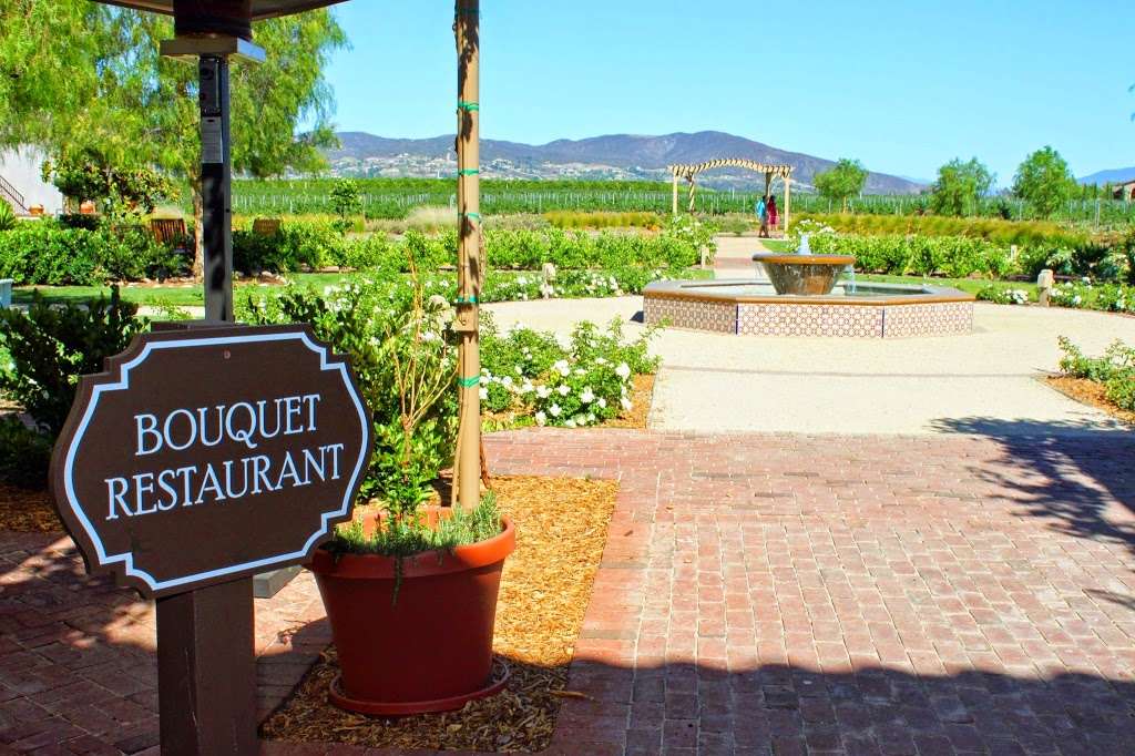 Bouquet Restaurant | 35001 Rancho California Rd, Temecula, CA 92591, USA | Phone: (951) 676-7898