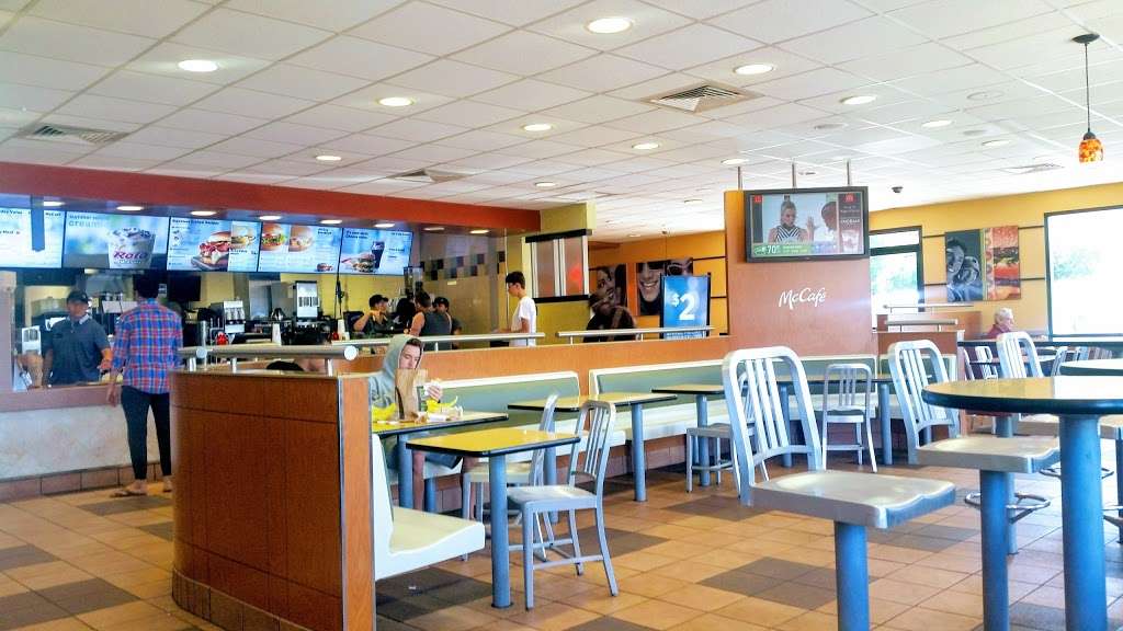 McDonalds | 22725 CA-1, Malibu, CA 90265 | Phone: (310) 456-6996