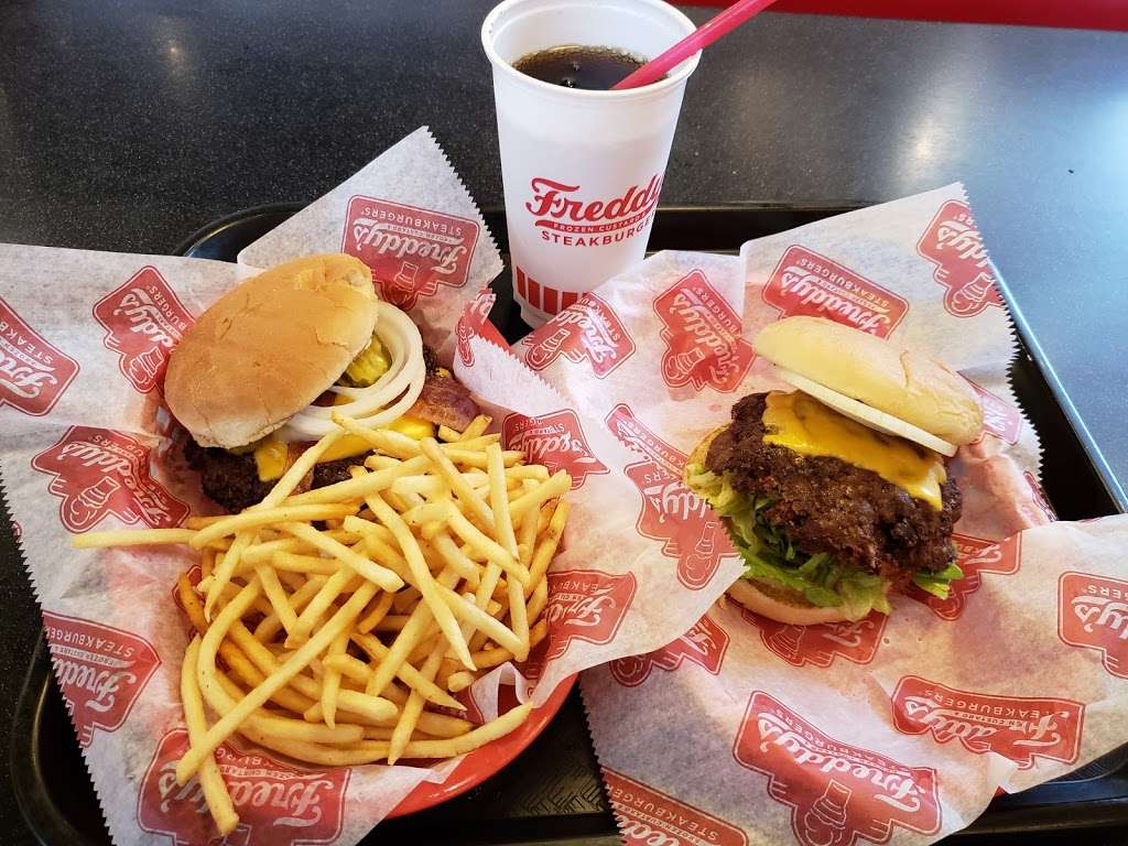 Freddys Frozen Custard & Steakburgers | 10030 Fairfax Blvd, Fairfax, VA 22030, USA | Phone: (703) 293-2900