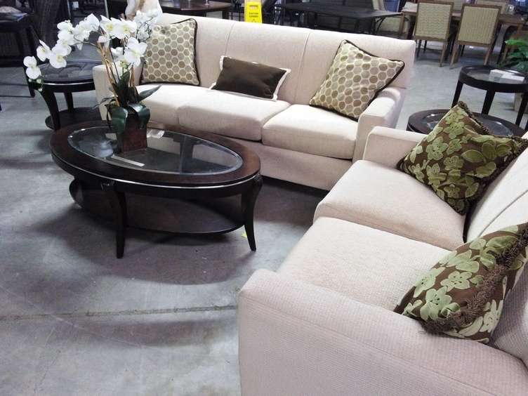 Arnotts Furniture & Auction Gallery | 6001 S Orange Blossom Trail, Davenport, FL 33896 | Phone: (407) 401-9893