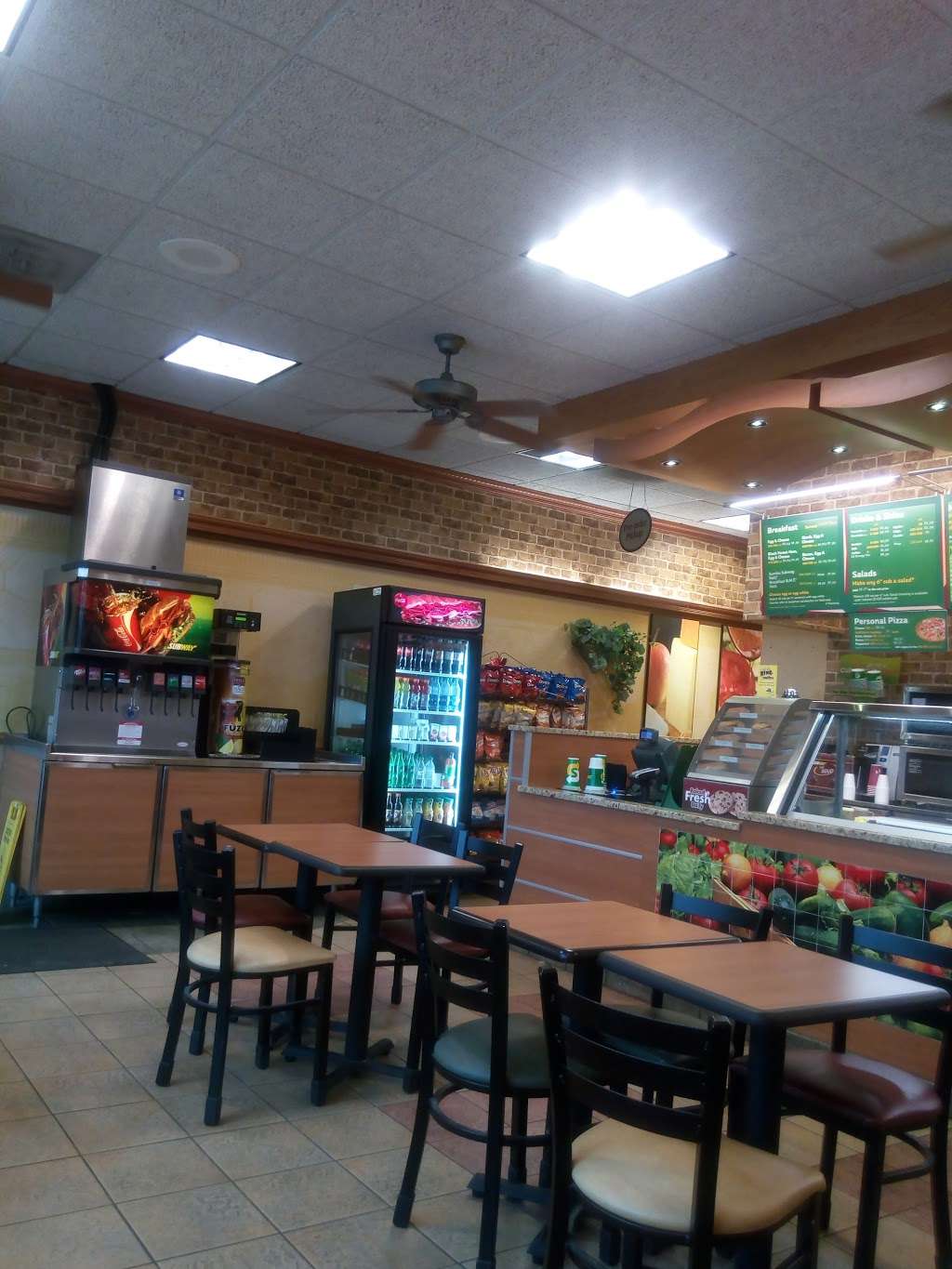 Subway Restaurants | 7211 W 63rd St, Summit, IL 60501, USA | Phone: (708) 924-1467