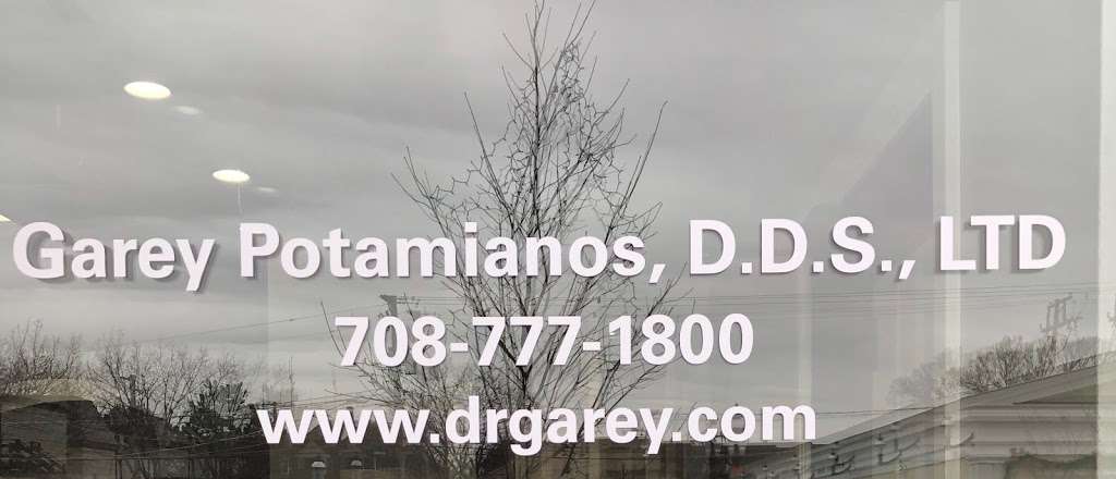 Garey Potamianos, D.D.S. | 16 E Burlington St, Riverside, IL 60546, USA | Phone: (708) 777-1800