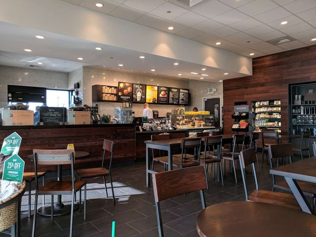 Starbucks | 624 N York St unit a, Elmhurst, IL 60126 | Phone: (224) 545-3067