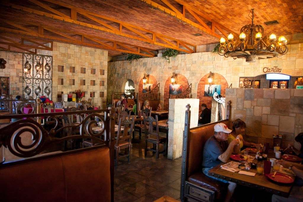 La Cocina Bar and Grill | 32459 Temecula Pkwy d103, Temecula, CA 92592, USA | Phone: (951) 302-6233