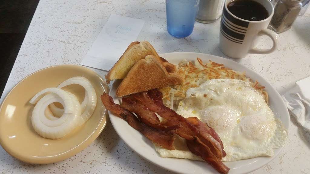 Country Home Cafe | 3536 US-24, Grantville, KS 66429, USA | Phone: (785) 246-2444