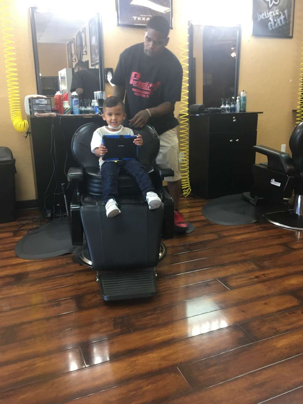 Perfections Barber Shop | 15115 Westheimer Rd, Houston, TX 77082, USA | Phone: (281) 531-8068