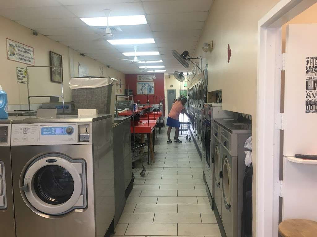 My Favorite Laundry Inc | 8170 W McNab Rd, Pompano Beach, FL 33068, USA | Phone: (954) 726-7033