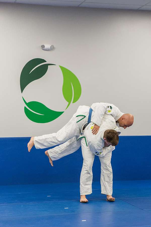 Matakas Jiu Jitsu | 2043 US-130 Suite #14, Burlington, NJ 08016 | Phone: (609) 952-6200