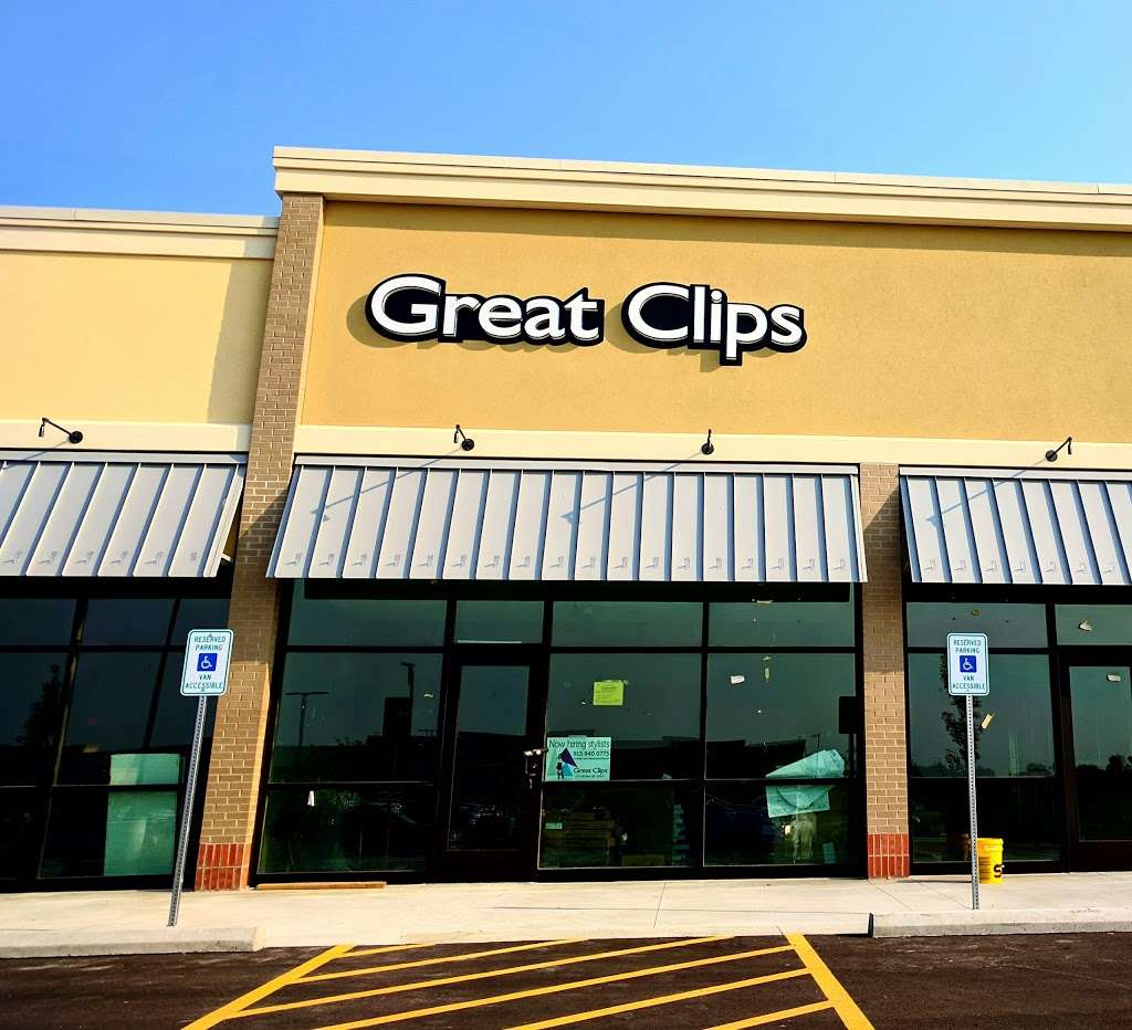 Great Clips | 14887 151st St, Olathe, KS 66062, USA | Phone: (913) 764-0333