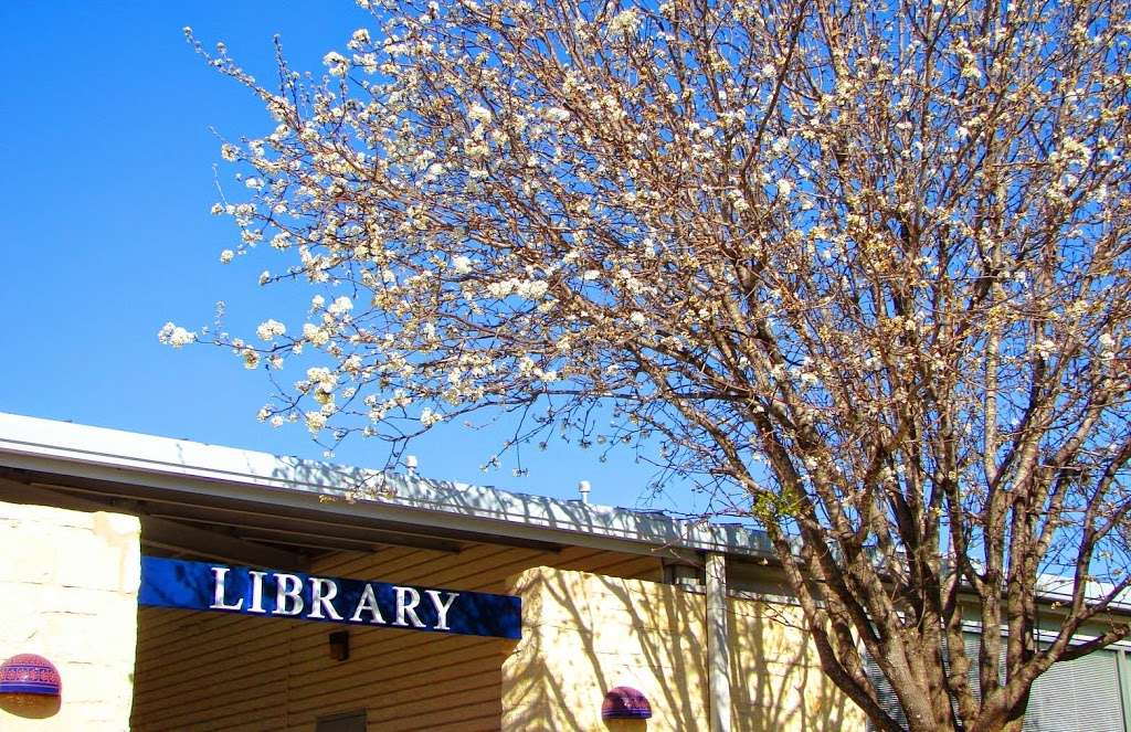 City of Leon Valley Public Library | 6425 Evers Rd, Leon Valley, TX 78238, USA | Phone: (210) 684-0720