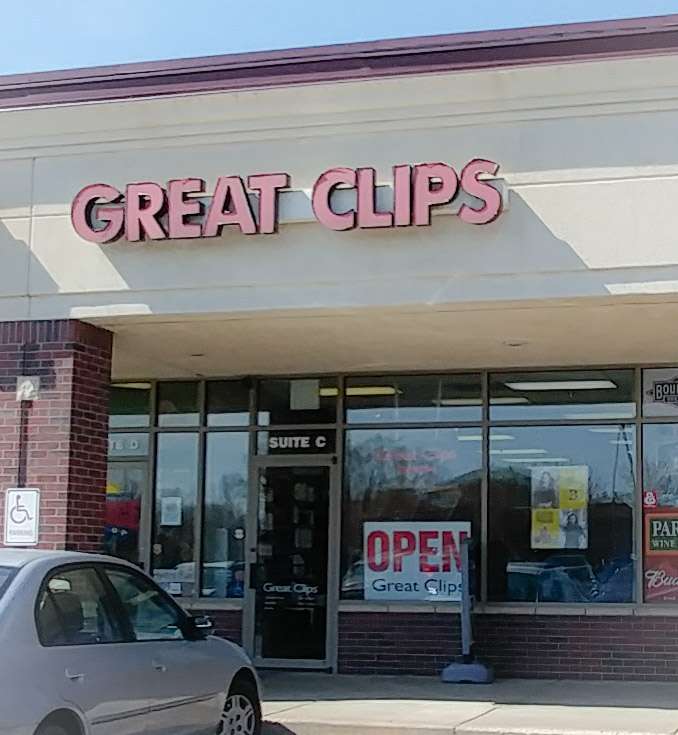 Great Clips | 3514 Clinton Parkway Ste 103C, Lawrence, KS 66047, USA | Phone: (785) 841-2233