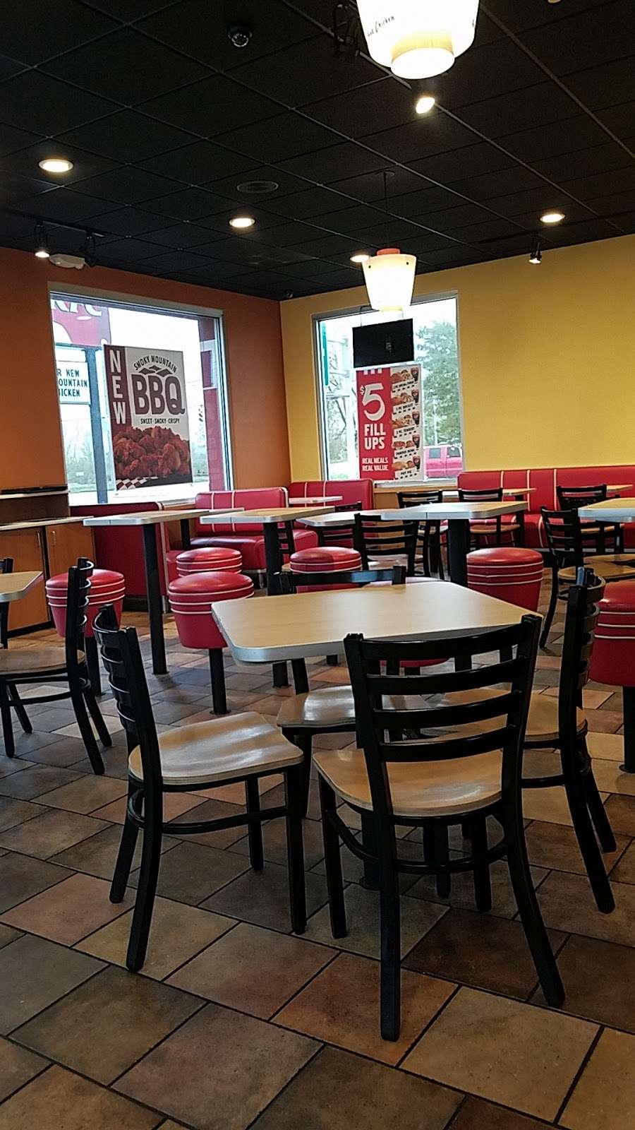 KFC | 4120 S, Calumet Ave, Hammond, IN 46320 | Phone: (219) 931-9313