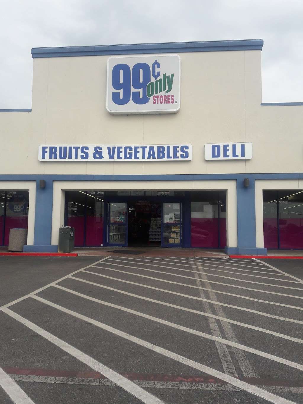 99 Cents Only Stores | 5550 North Fwy, Houston, TX 77076, USA | Phone: (713) 692-9996