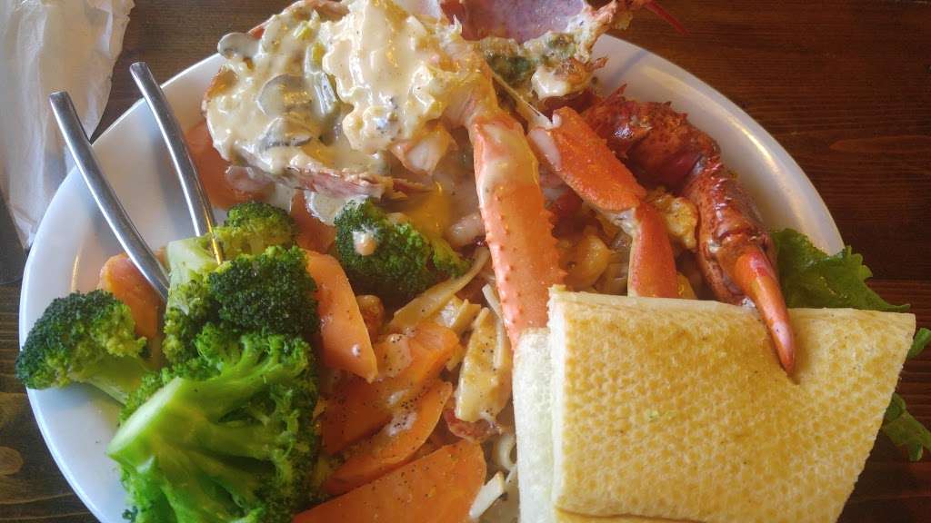 Crazy Alans Swamp Shack | 310 Texas Ave, Kemah, TX 77565, USA | Phone: (281) 334-5000